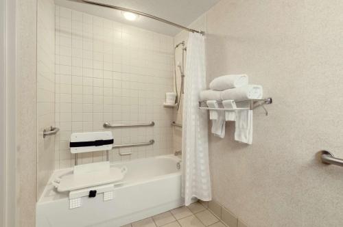 embassy suites by hilton lexington uk coldstream
