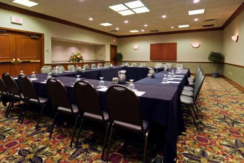 embassy suites by hilton lexington uk coldstream