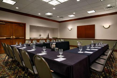 embassy suites by hilton lexington uk coldstream