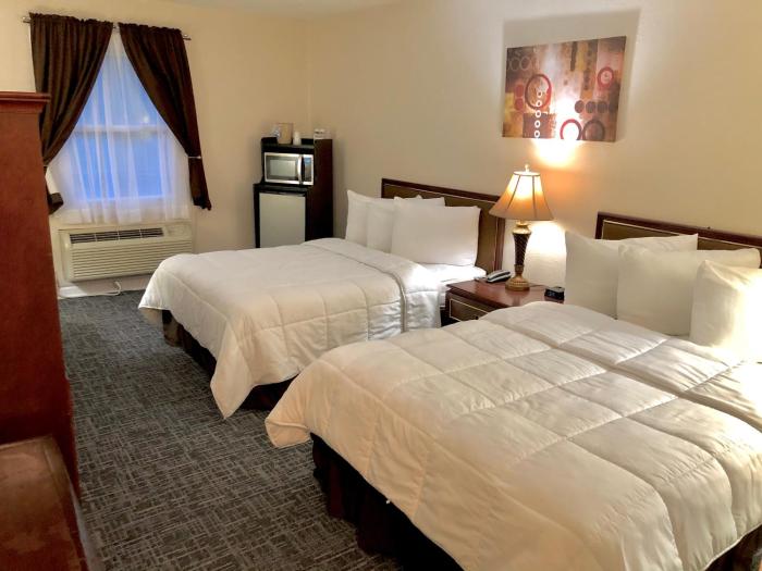 bicentennial inn
