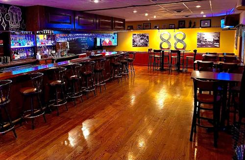 bicentennial inn