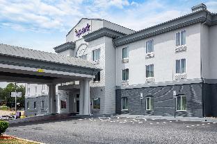 spark by hilton commerce ga