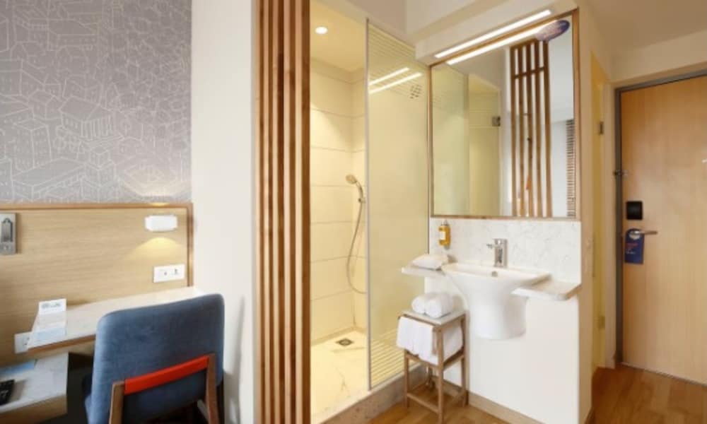 holiday inn express kolkata new town