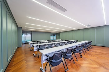 holiday inn express nanjing riverside an ihg hotel