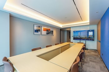 holiday inn express nanjing riverside an ihg hotel