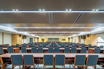 holiday inn express nanjing riverside an ihg hotel