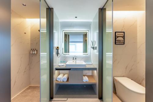 holiday inn express nanjing riverside an ihg hotel