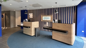 holiday inn express paris poissy an ihg hotel