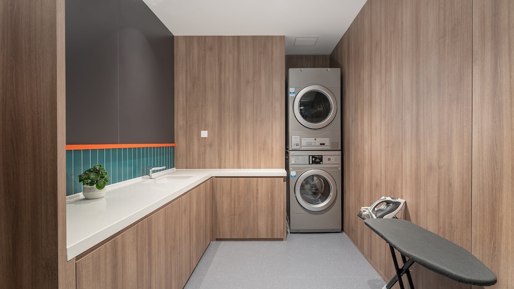 holiday inn express qingdao shibei an ihg hotel