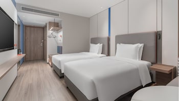 holiday inn express qingdao shibei an ihg hotel