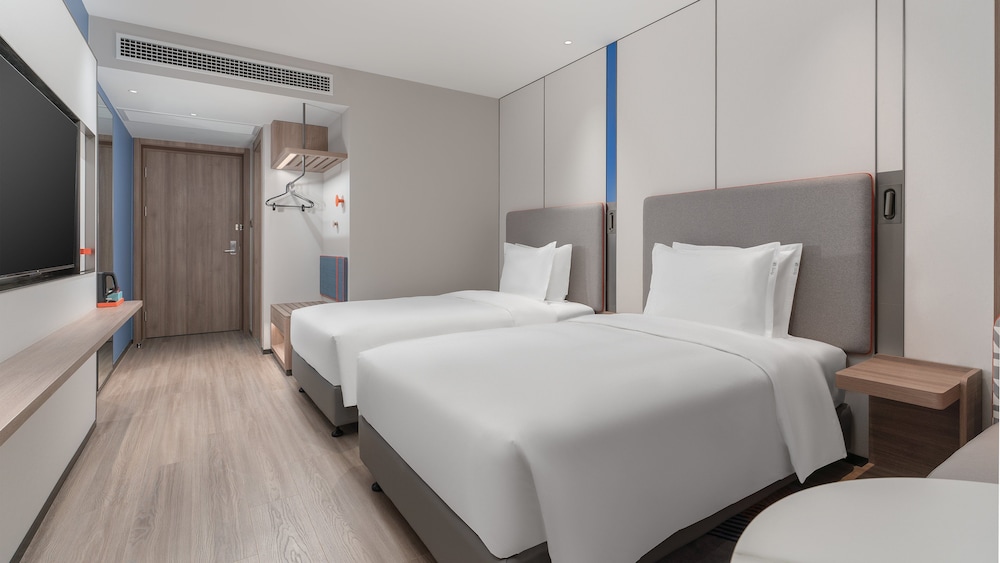 holiday inn express qingdao shibei an ihg hotel