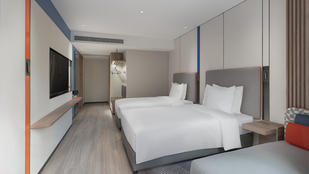 holiday inn express qingdao shibei an ihg hotel