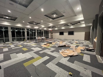 holiday inn express and suites chicago schaumburg an ihg hotel