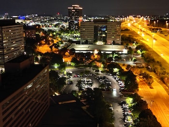 holiday inn express and suites chicago schaumburg an ihg hotel