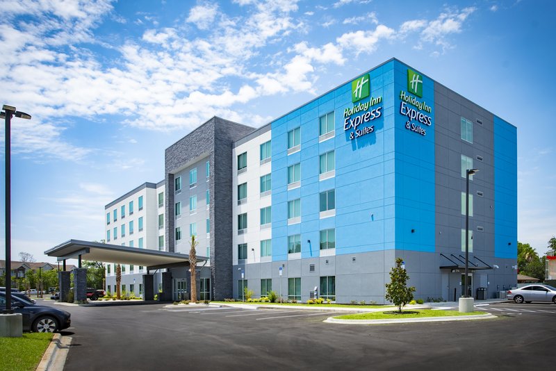 holiday inn express and suites pensacola airport north i 10