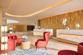 holiday inn and suites vientiane an ihg hotel