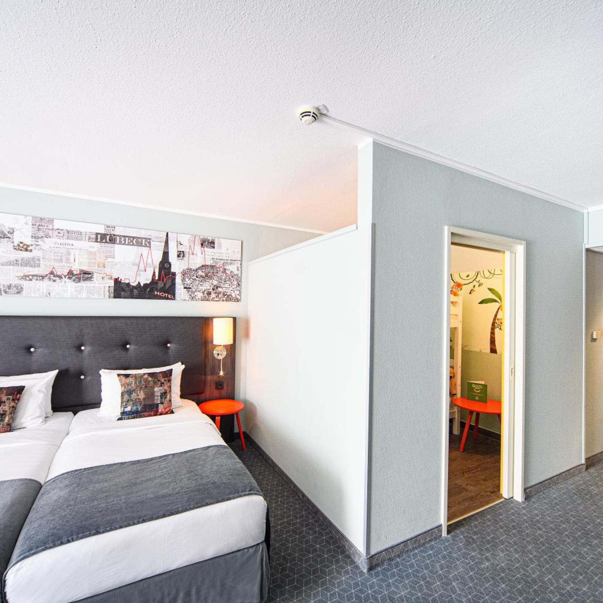 holiday inn luebeck by ihg