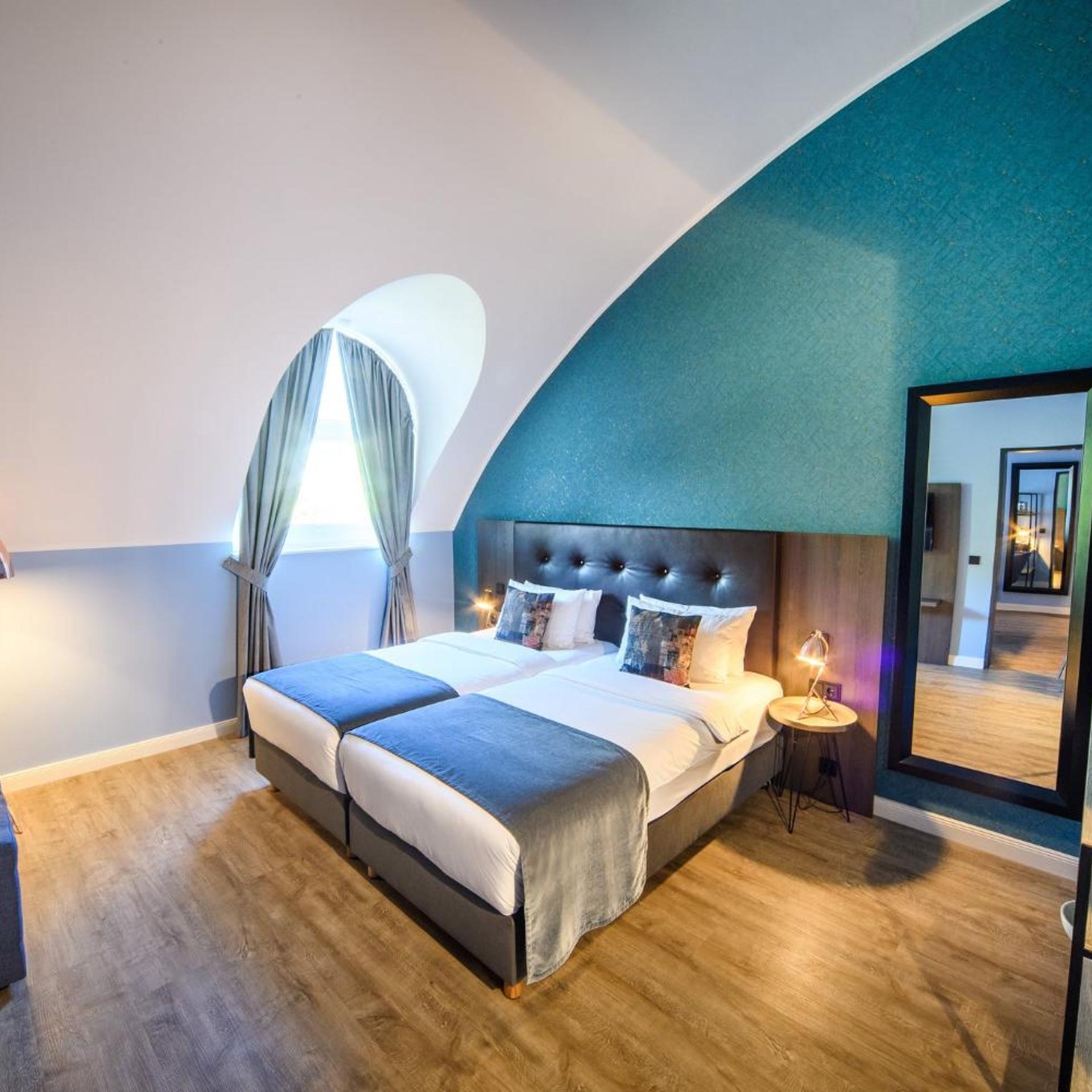 holiday inn luebeck by ihg