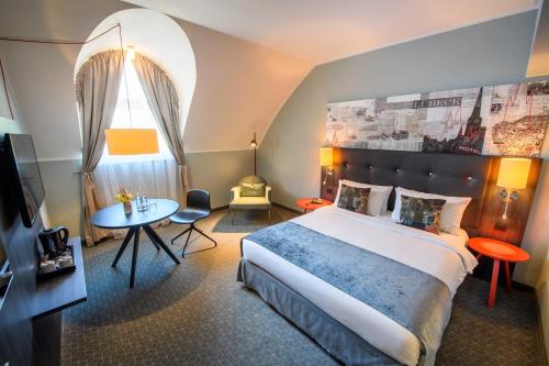 holiday inn luebeck by ihg