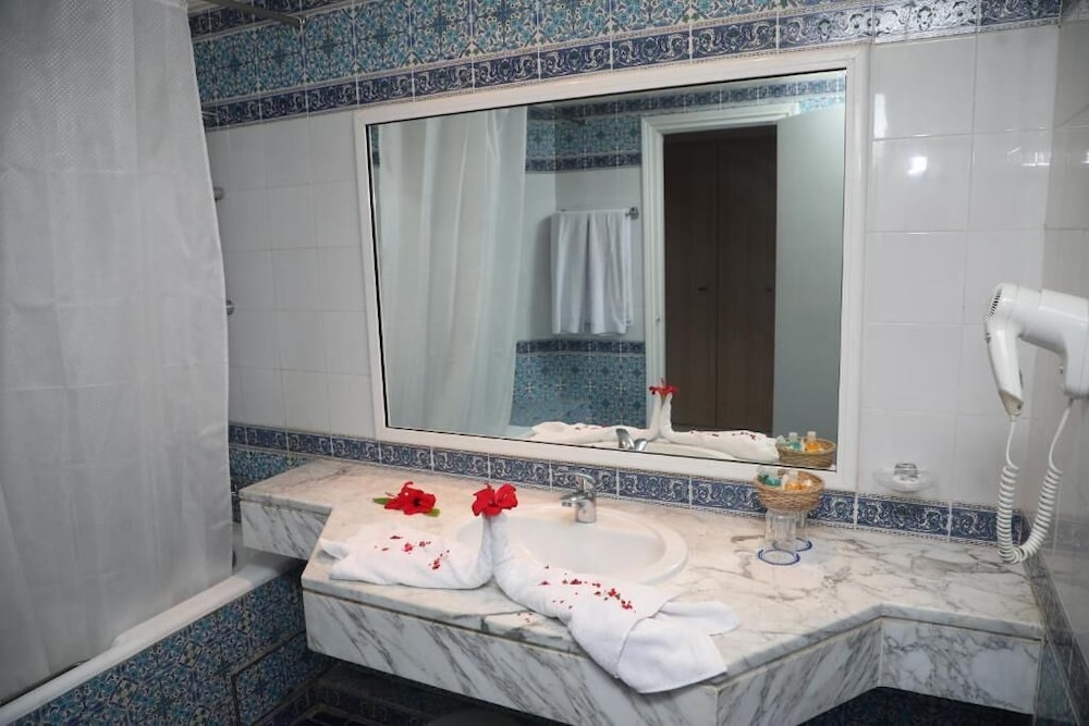 hotel royal jinene