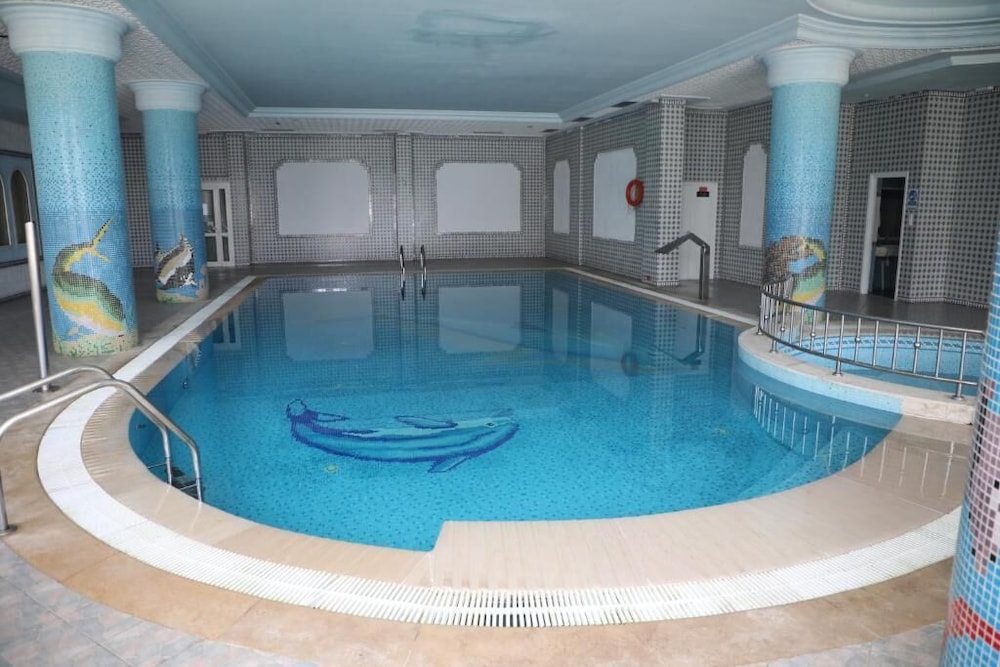 hotel royal jinene