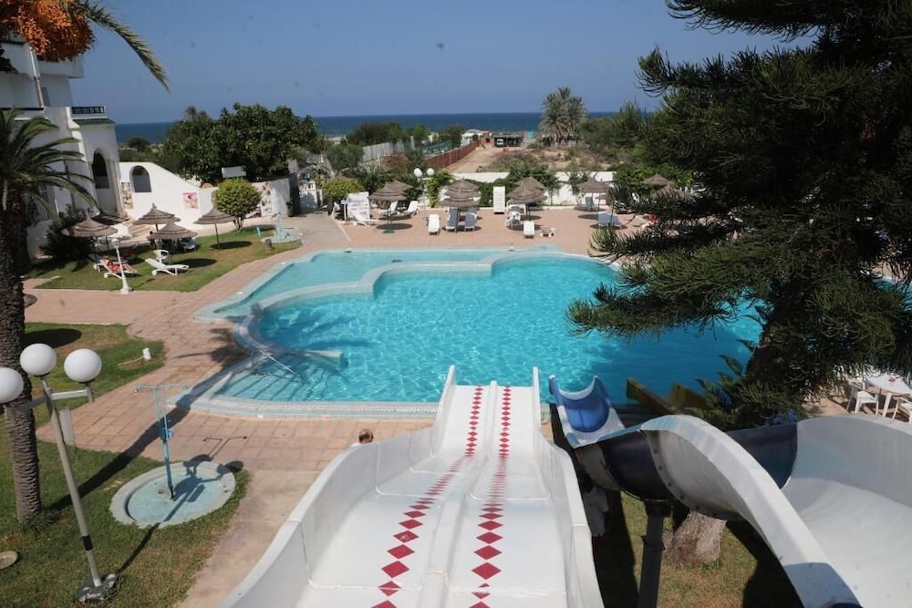 hotel royal jinene