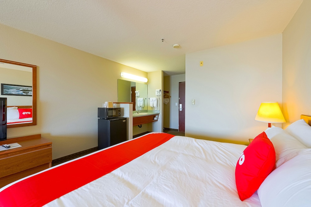 siletz bay beachfront hotel by oyo lincoln city