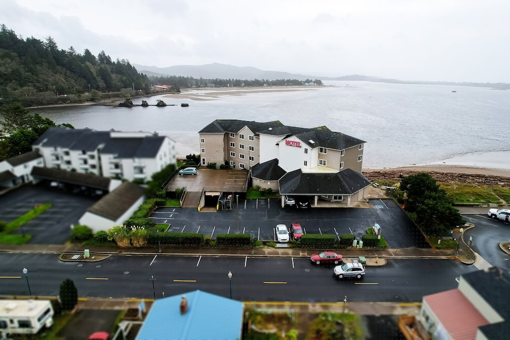 siletz bay beachfront hotel by oyo lincoln city