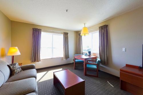siletz bay beachfront hotel by oyo lincoln city