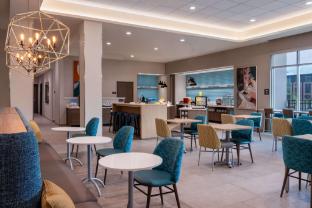 home2 suites by hilton ankeny