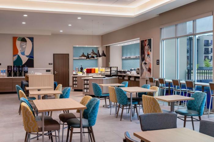 home2 suites by hilton ankeny
