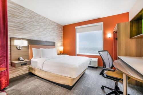 home2 suites hilton aurora medical center