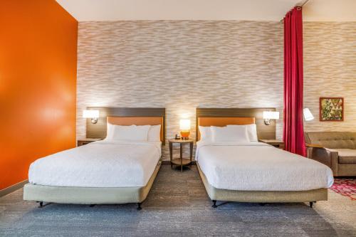 home2 suites hilton aurora medical center