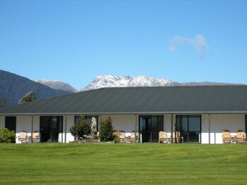Heritage Park Lodge,West Coast>>Haast,3 star