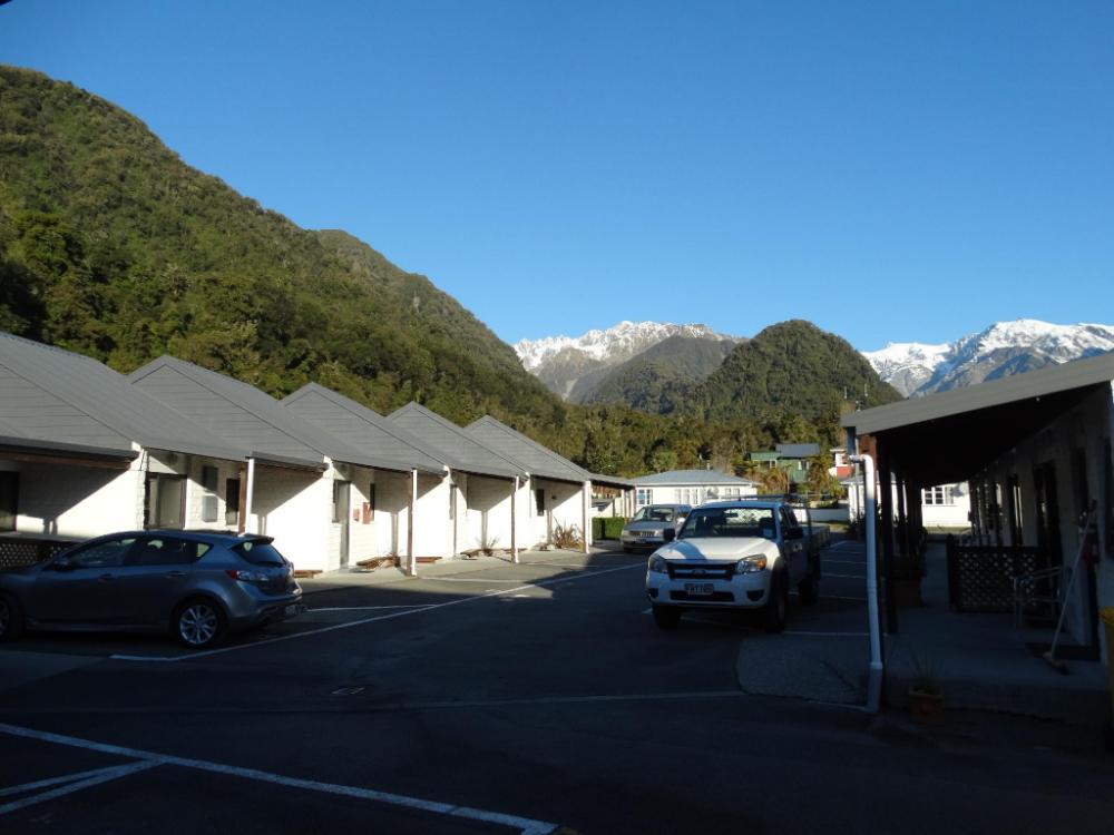 alpine glacier motel