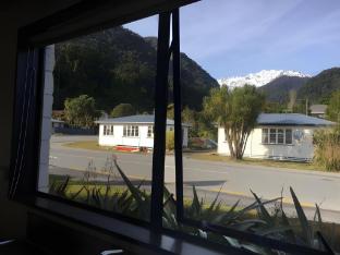 alpine glacier motel