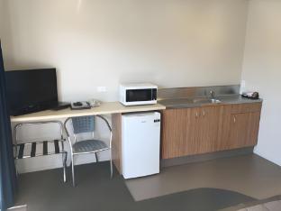 alpine glacier motel