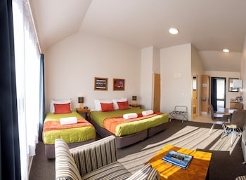 alpine glacier motel