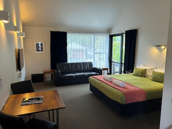 alpine glacier motel