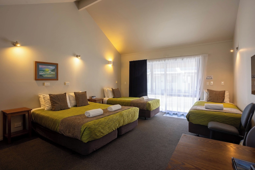 alpine glacier motel