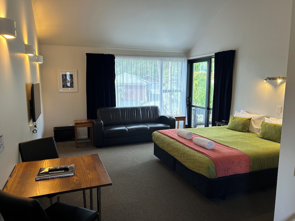 alpine glacier motel