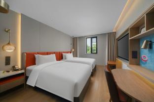 home2 suites by hilton chongqing jiangbei