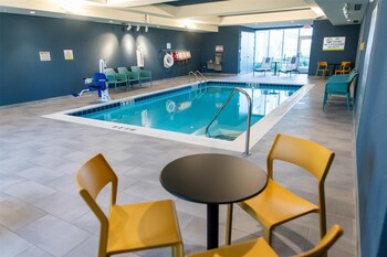 home2 suites by hilton effingham