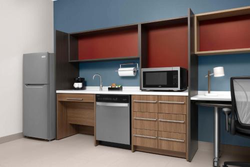 home2 suites by hilton falls church