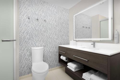 home2 suites by hilton falls church