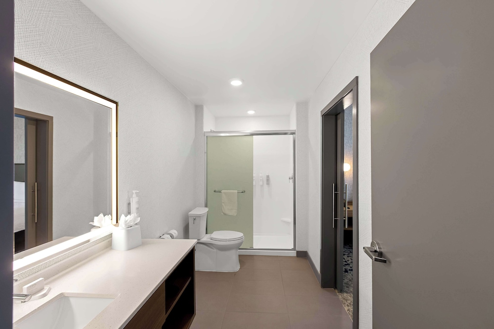 home2 suites by hilton hendersonville