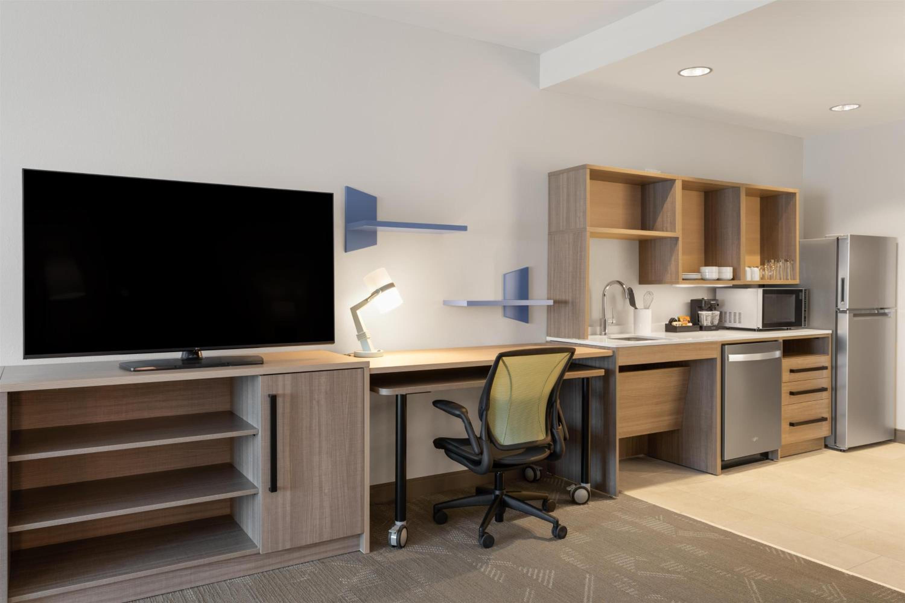 home2 suites by hilton kearney