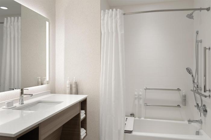 home2 suites by hilton kearney