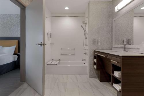 home2 suites by hilton kokomo