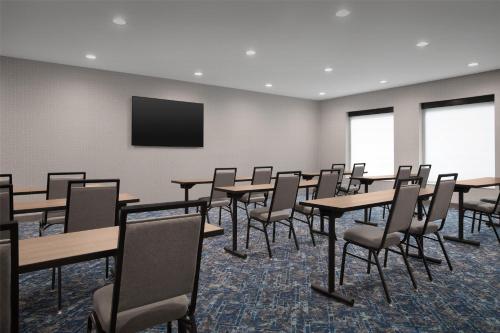 home2 suites by hilton lakeland north i 4